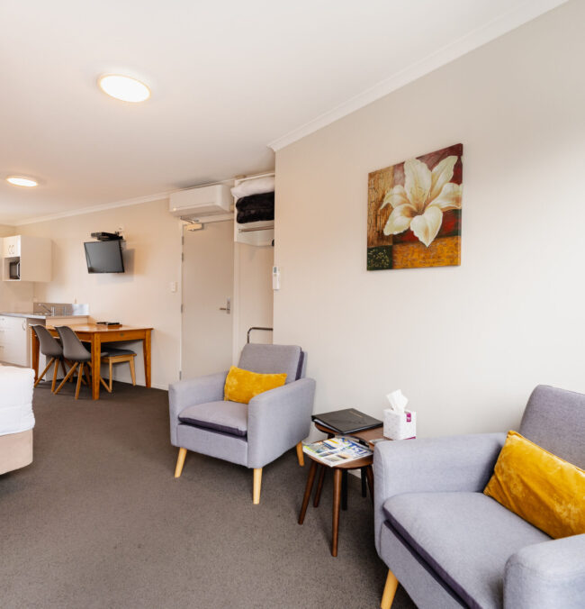 Highway Lodge Motel Accommodation in Balclutha - Interconnecting Family Unit